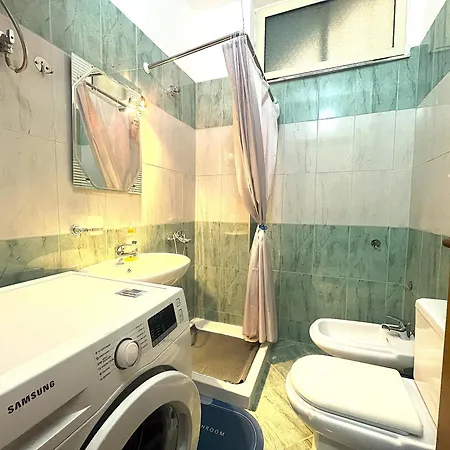 Vlora's Posh Vlorë